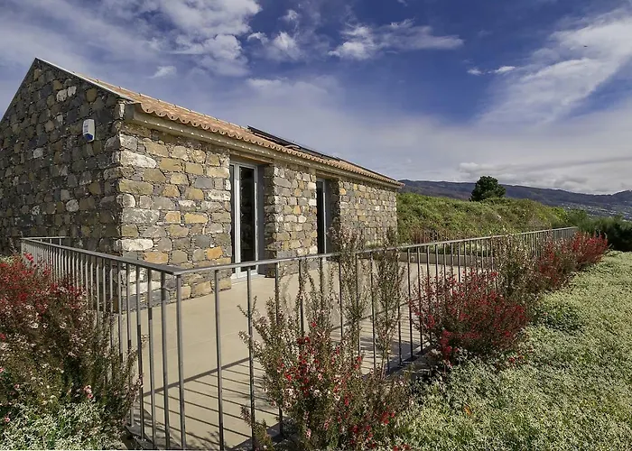 Villa Fig Tree House *