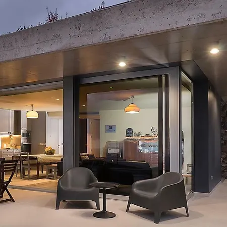 Fig Tree House Villa *